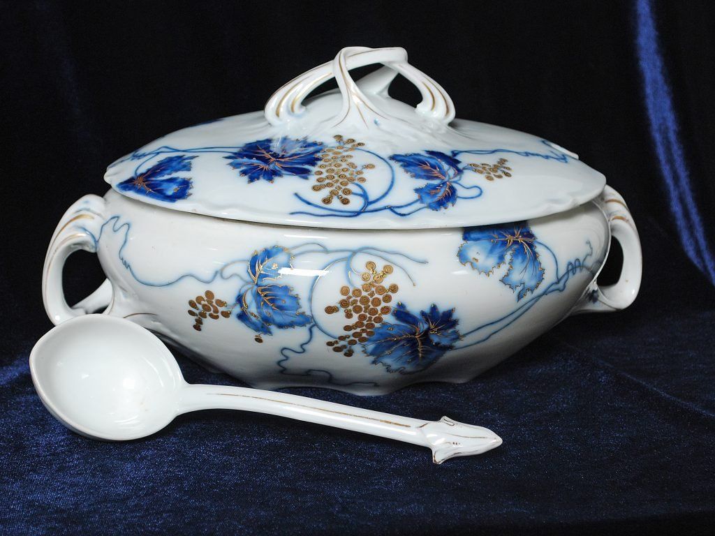 Супница,фарфор советский