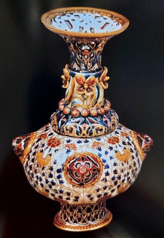 ваза Zsolnay
